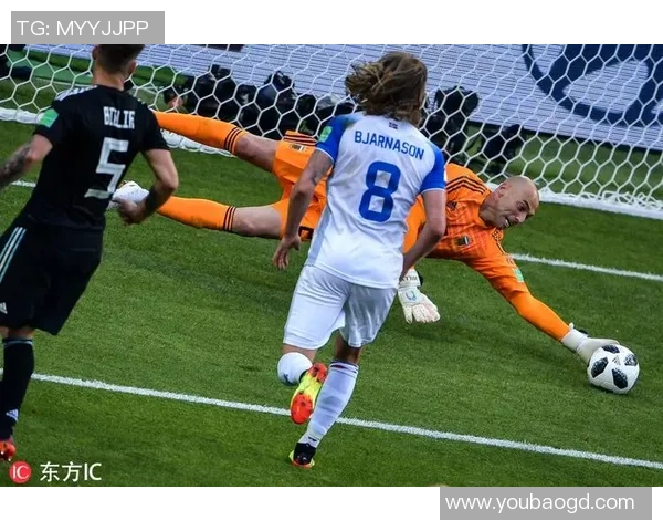 美国女足球明星精彩瞬间高清展示展现竞技风采与女性力量