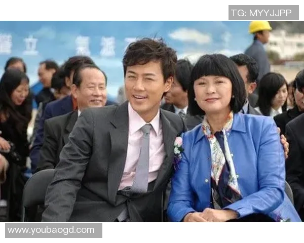 老一代足球明星全家福展现岁月流转与家庭温情的珍贵瞬间